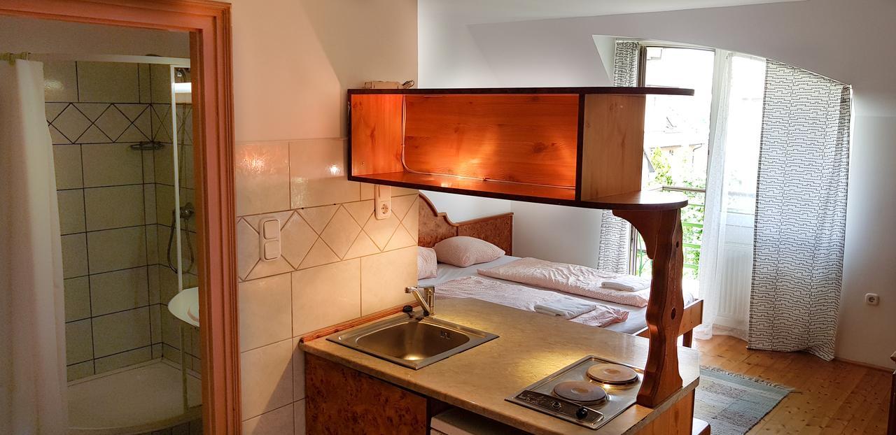 Hotel Paar Szieszta เยอร์ ภายนอก รูปภาพ